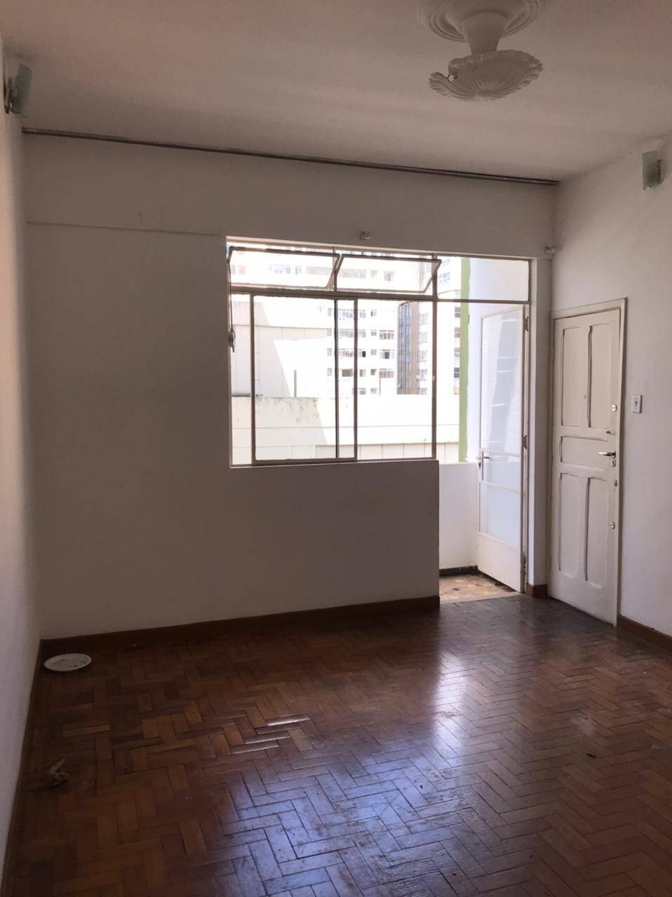 #01000 - Apartamento para Venda em Belo Horizonte - MG