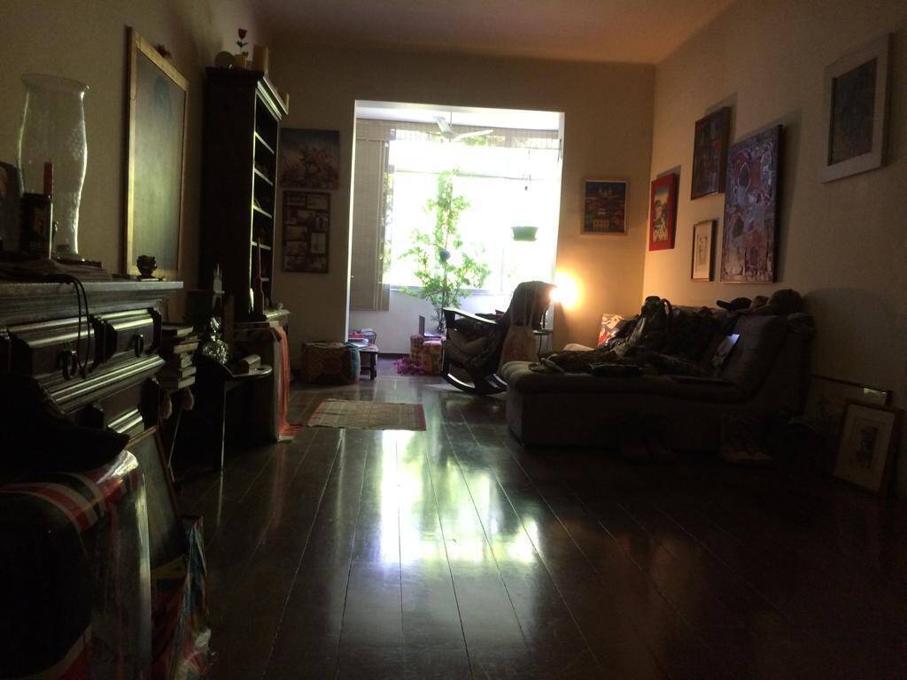 #01403 - Apartamento para Venda em Rio de Janeiro - RJ