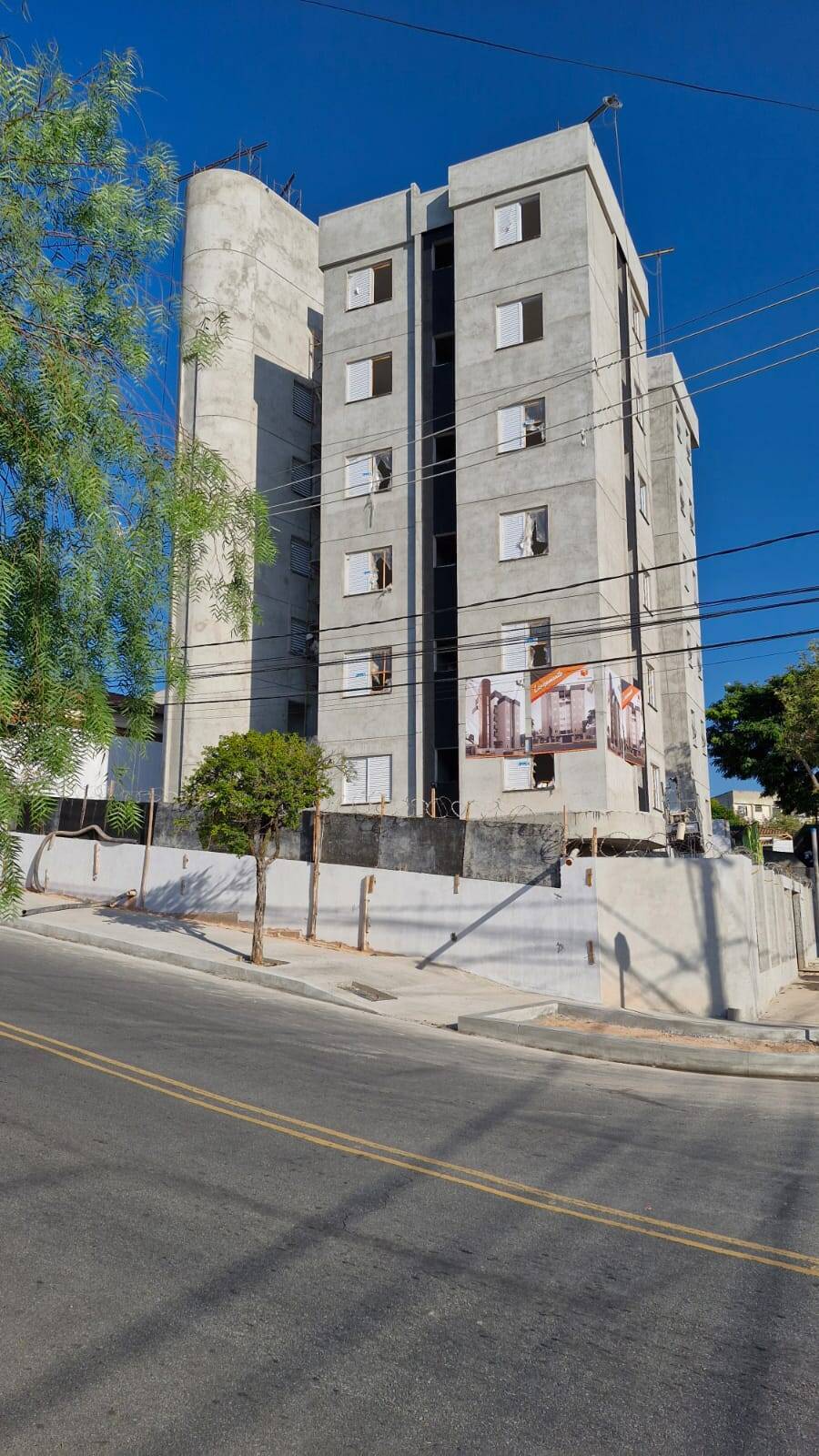 #02488 - Apartamento para Venda em Belo Horizonte - MG